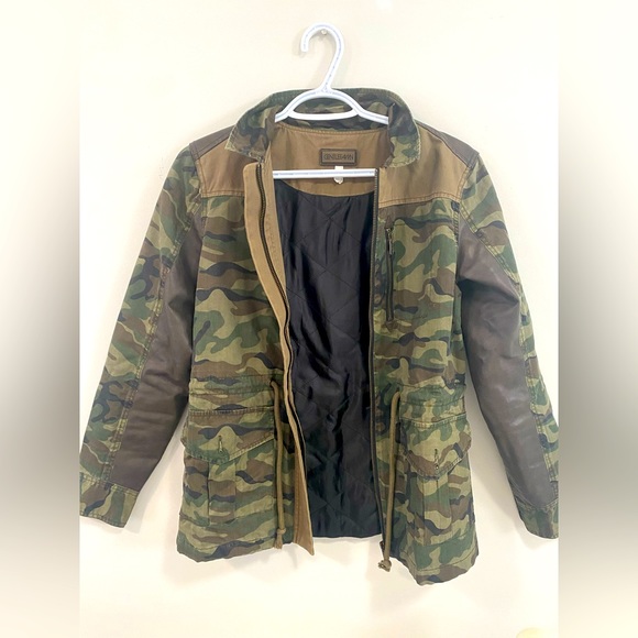 Camo Jacket! - Picture 2 of 3